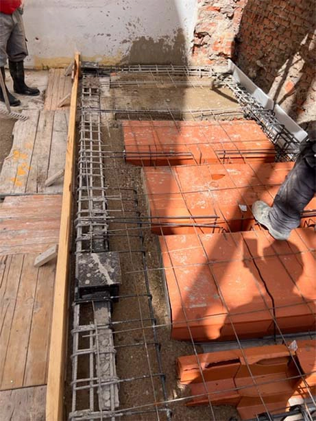 Obra de hormigonado en San Sebastián de los Reyes